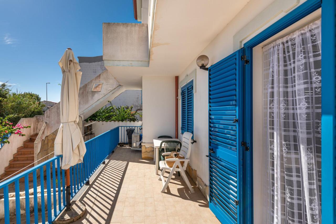 Casa Vacanze 21 Aprile - T Calasetta Exteriér fotografie