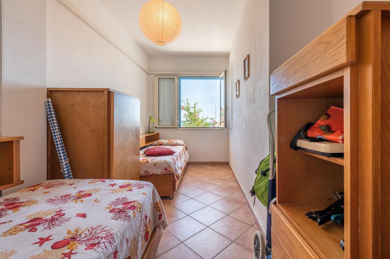 Casa Vacanze 21 Aprile - T Calasetta Exteriér fotografie