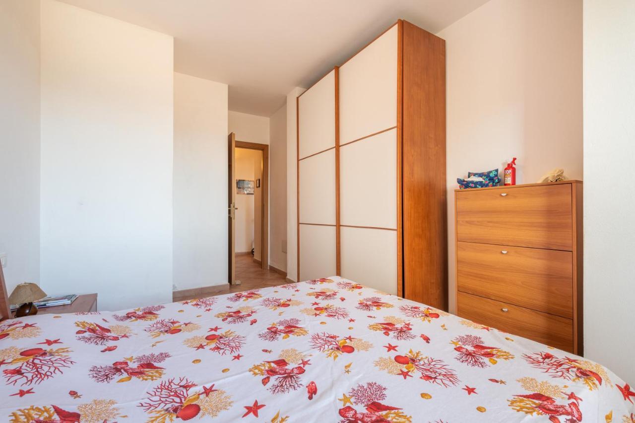 Casa Vacanze 21 Aprile - T Calasetta Exteriér fotografie